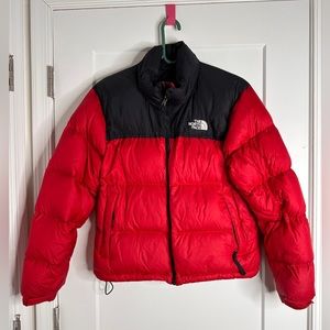 Women’s 1996 Retro Nuptse Jacket size medium Red and Black